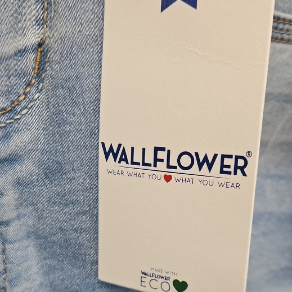 Wallflower Light Blue High Rise Women's Jeans - Picture 2 of 10